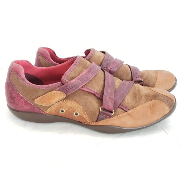 Timberland Shoes - 🌲 Timberland Leather Sneakers w velcro strap 9.5